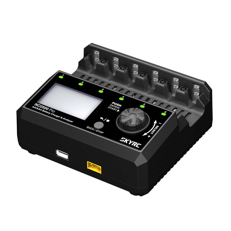 Polnilnik SkyRC NC2500 Pro za AA/AAA baterije 2