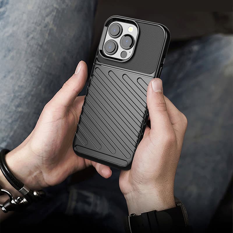 Thunder Case Fleksibilna TPU ovitek za iPhone 13 Pro - Črna 8