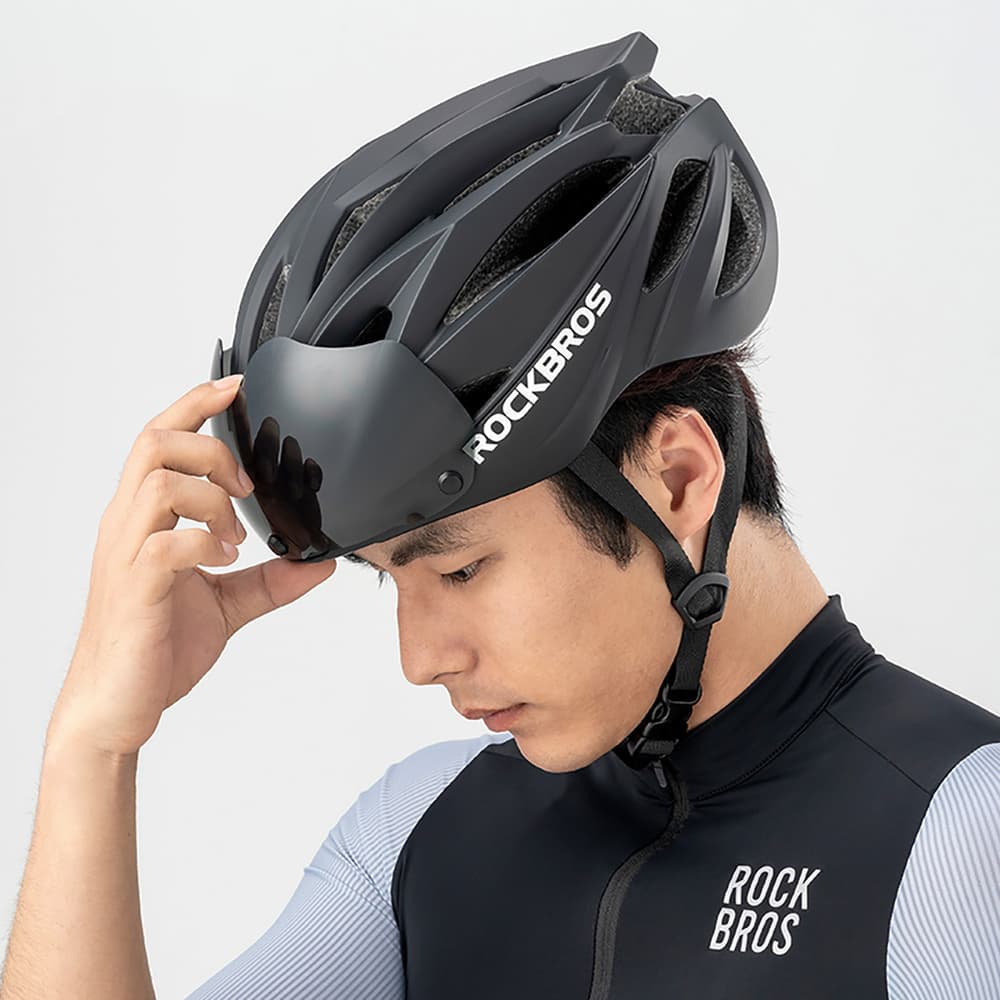 Rockbros Kolesarska čelada z vizirjem, odstranljivi UV zaščitni vizir, Unisex - Črna/Rjava 4