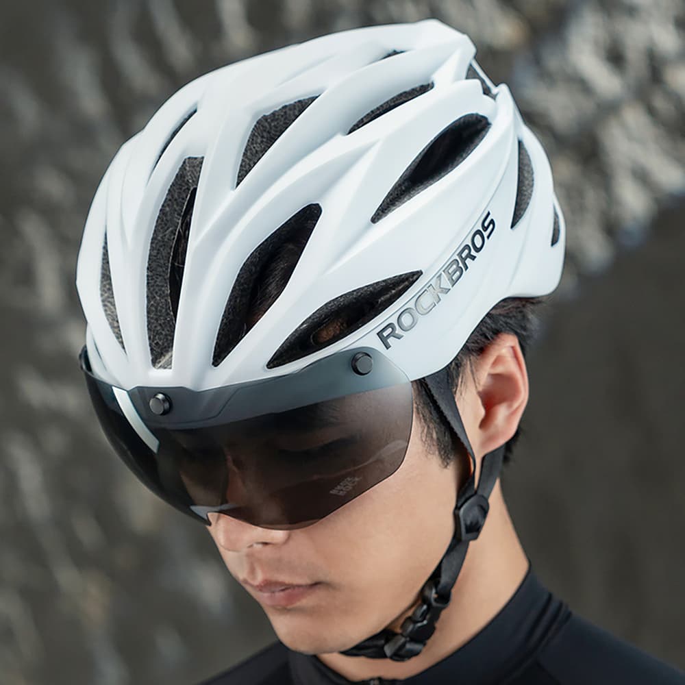 Rockbros Kolesarska čelada z vizirjem, odstranljivi UV zaščitni vizir, Unisex - Črna/Rjava 7