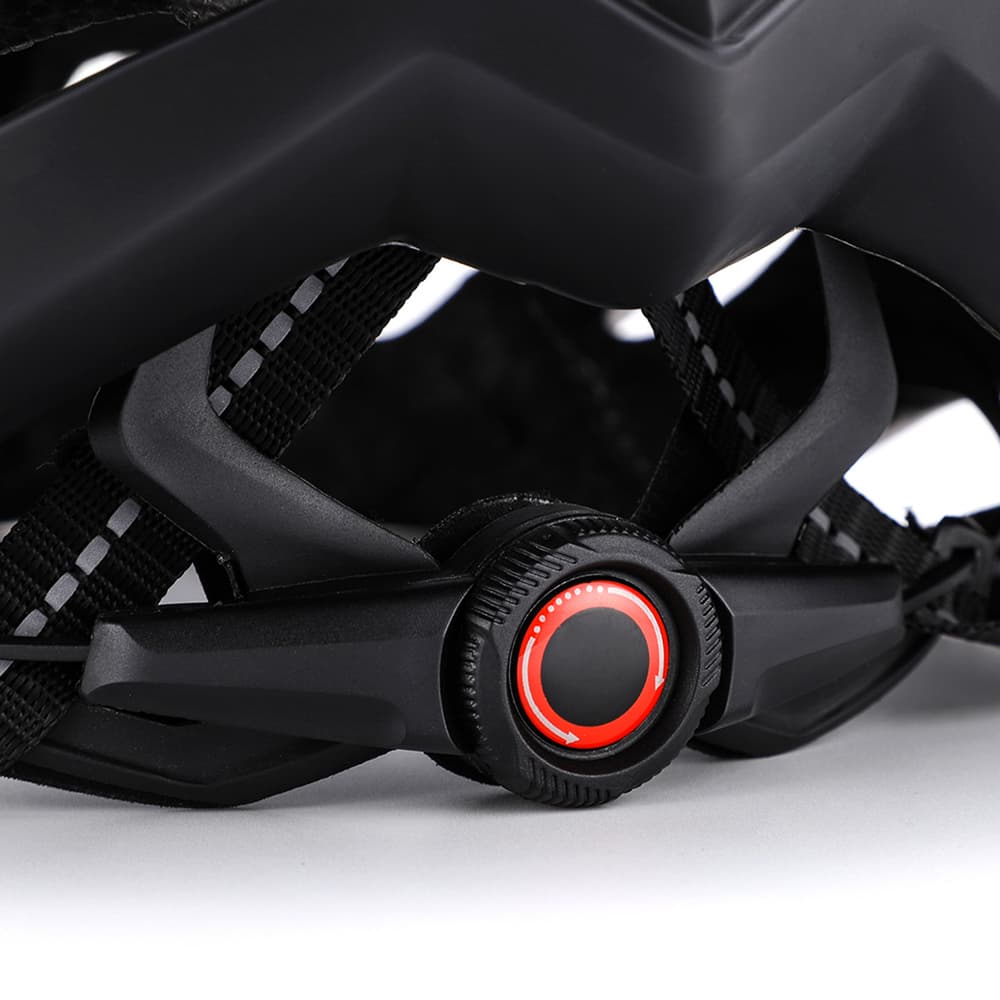 Wozinsky MTB čelada z odstranljivim vizirjem in zadnjo USB lučko, M - črno-bela 8