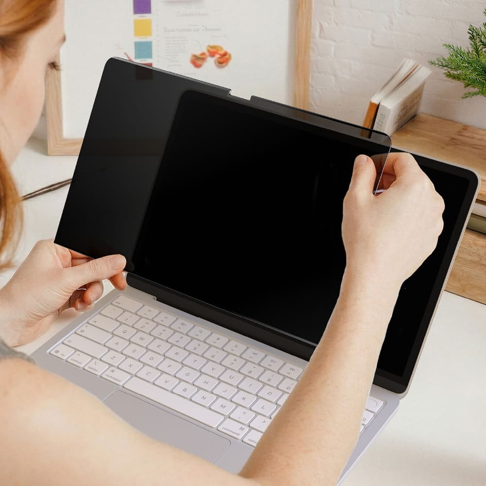 AmazingThing Radix MagPrivacy folija za MacBook Neo 13", zaščita zasebnosti 7