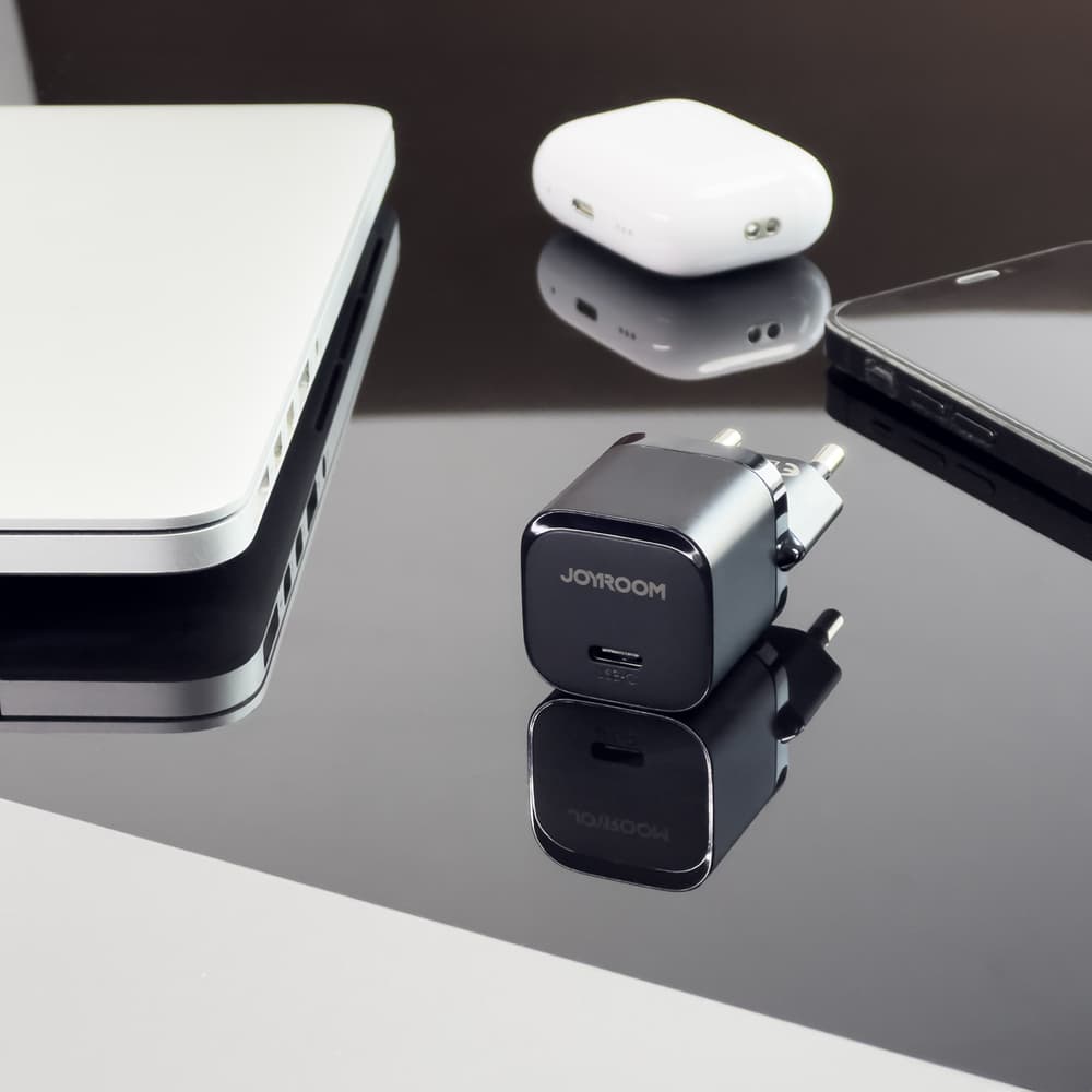 Mini polnilec USB C 20W PD Joyroom JR-TCF02 - črna 4