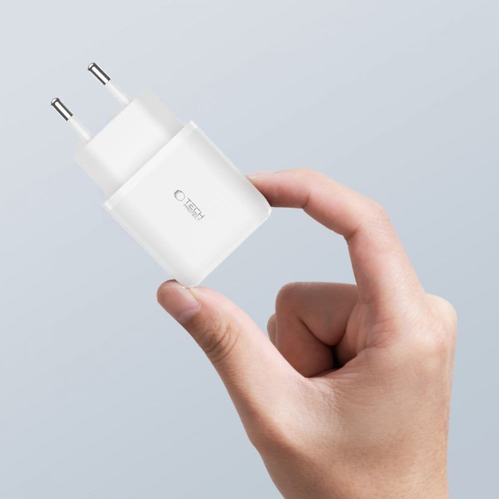 Tech-Protect C20W polnilec USB-C PD 20W / USB-A QC 3.0 s kablom USB-C / USB-C - bel 7