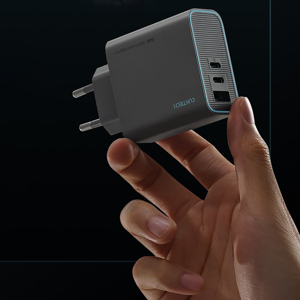 Cuktech 65W GaN stenski polnilnik 2x USB-C, 1x USB-A - siv 6