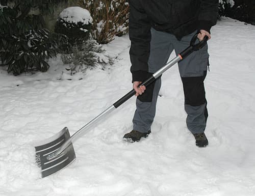 Fiskars Odmetavalnik snega ALU, širina 445mm, Alu cev 3