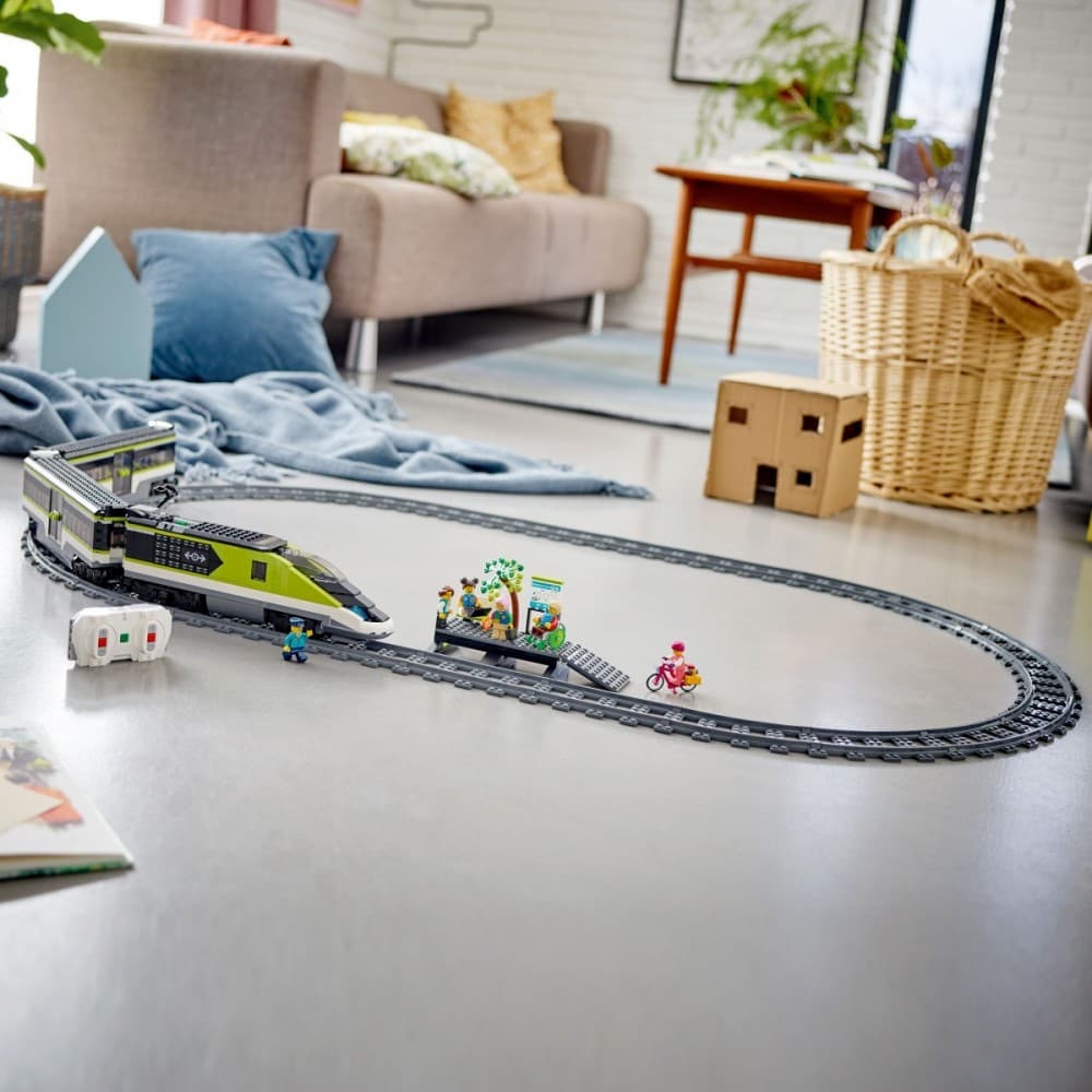 LEGO City 60337 Hitri potniški vlak 8