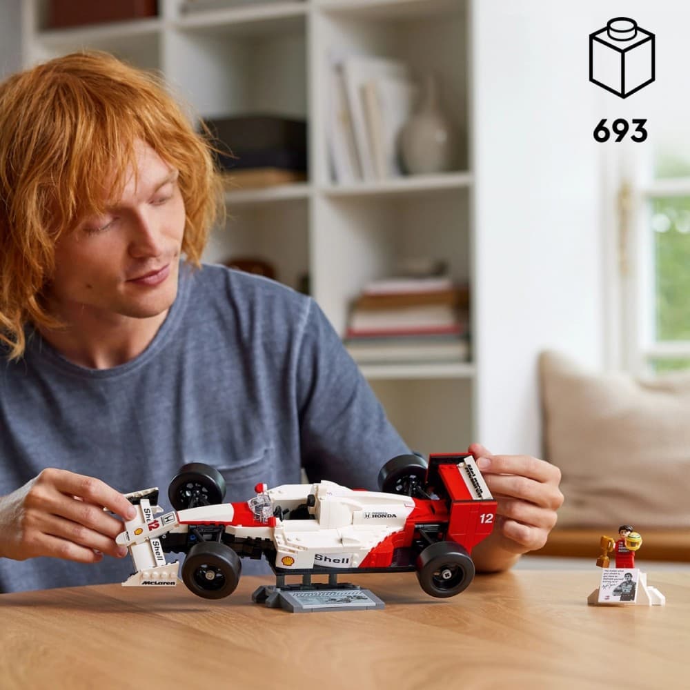 LEGO Icons McLaren MP4/4 in Ayrton Senna 10330 4