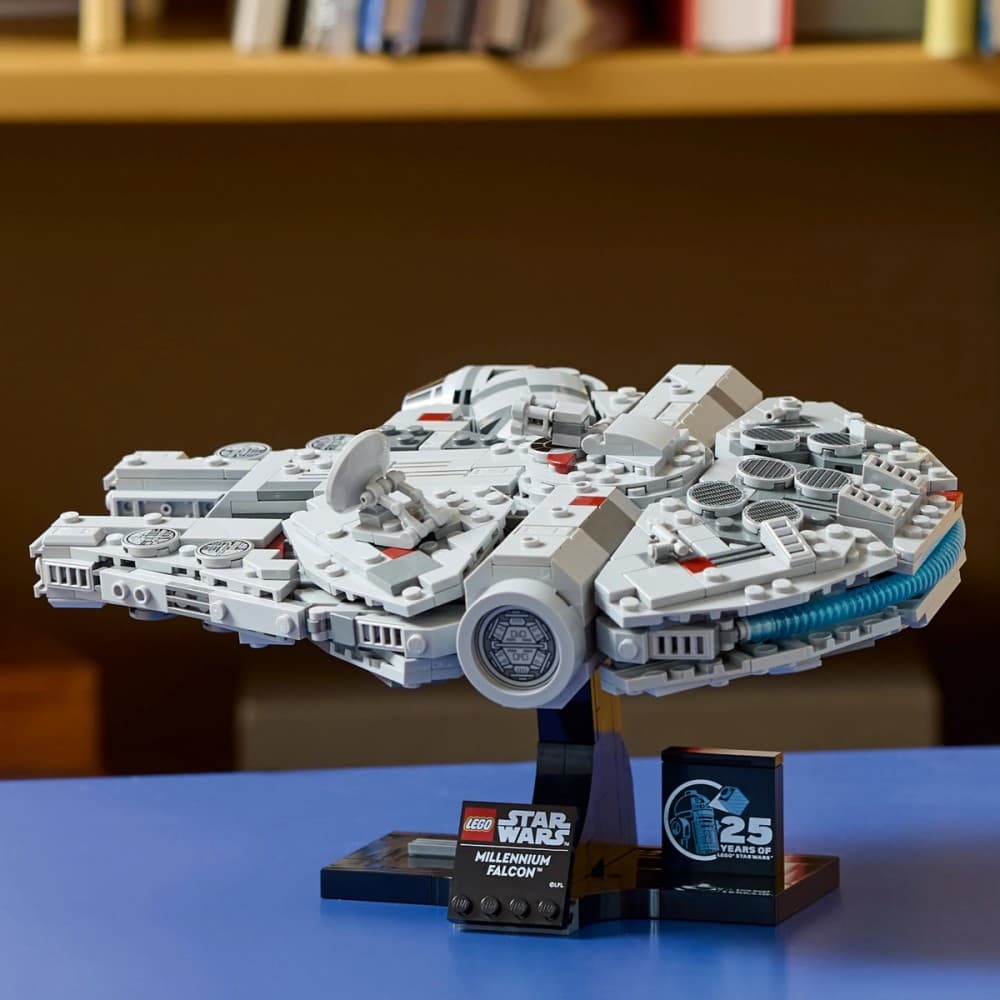 LEGO Star Wars 75375 Sokolet Millenium 6