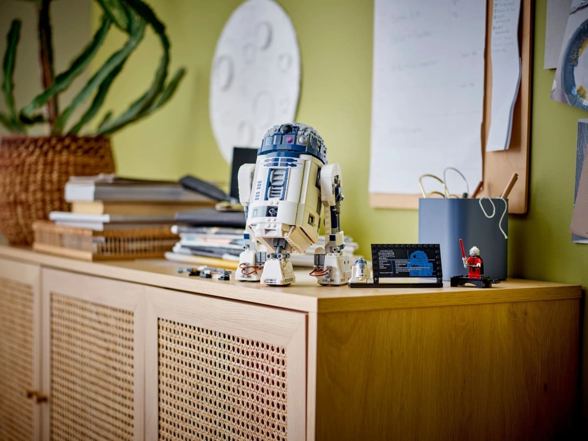 LEGO Star Wars Figurica R2-D2 75379 za zbiratelje 6