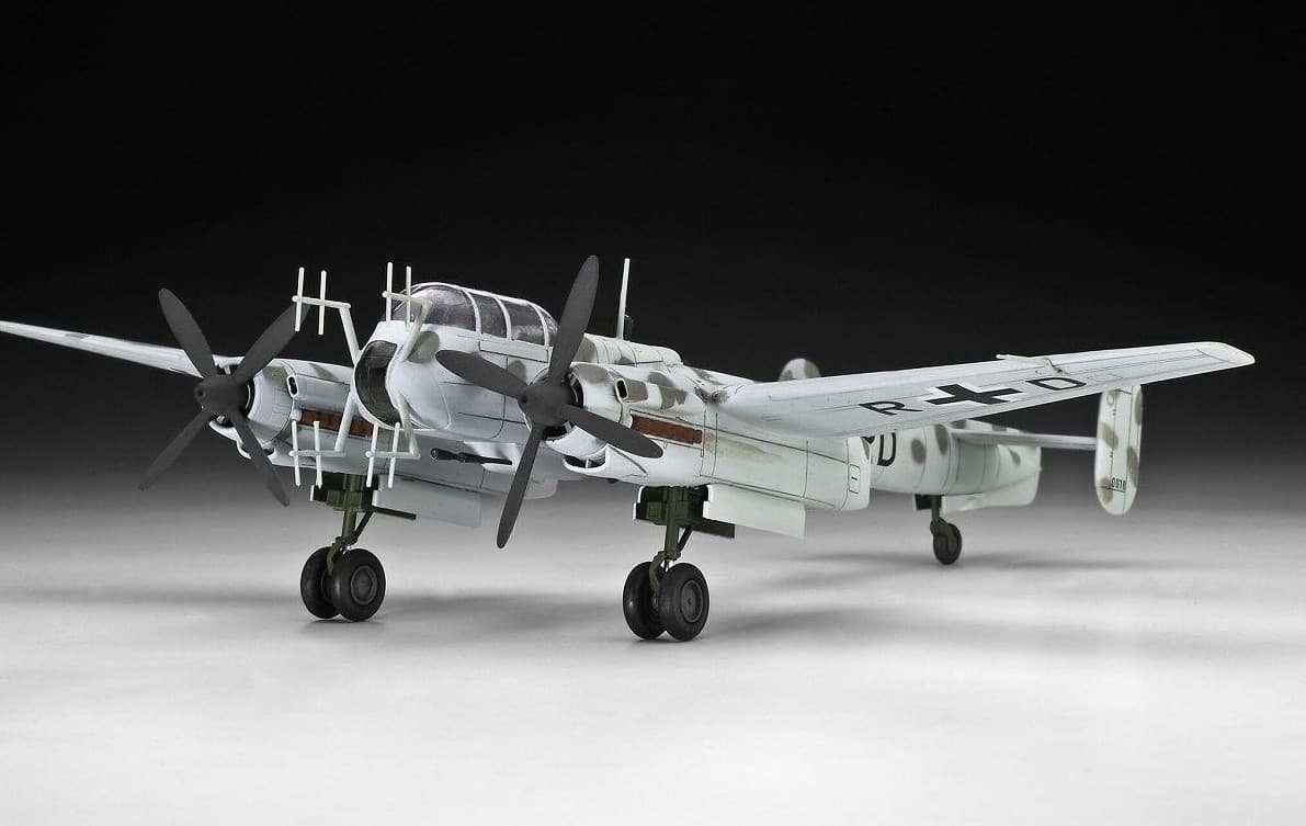 Model letala REVELL Arado AR-240 1:72 3