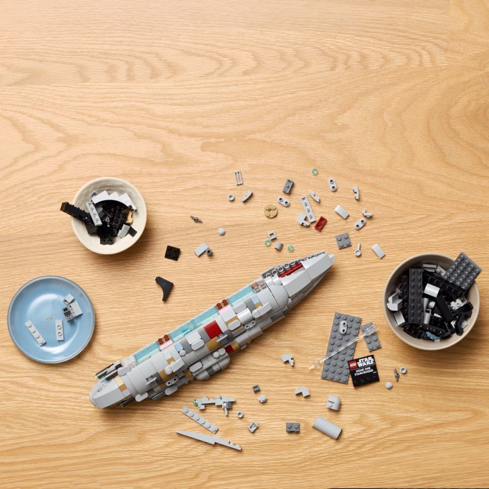 LEGO Star Wars 75405 Krstarica Home One - model za odrasle 2