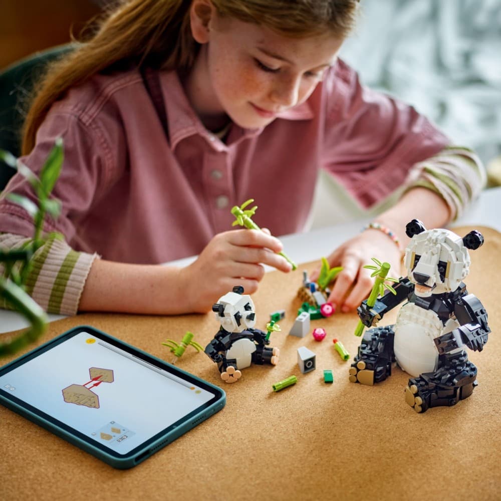 LEGO Creator 3 v 1 Divje živali: Družina pand (31165) 5
