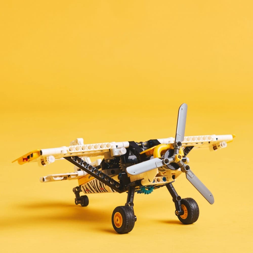 LEGO Technic Tovorno letalo (42198) 7