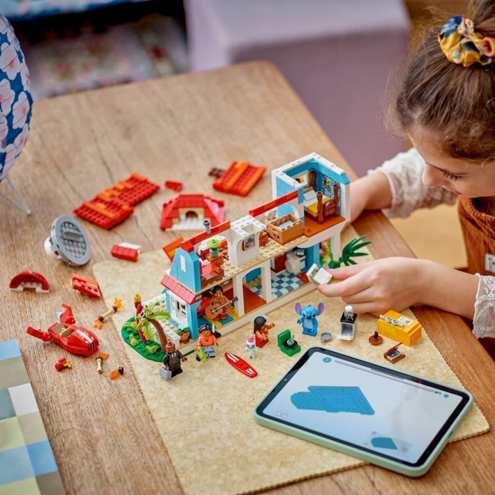 LEGO Disney Lilo in Stitch: Počitniška hiša na plaži (43268) 8