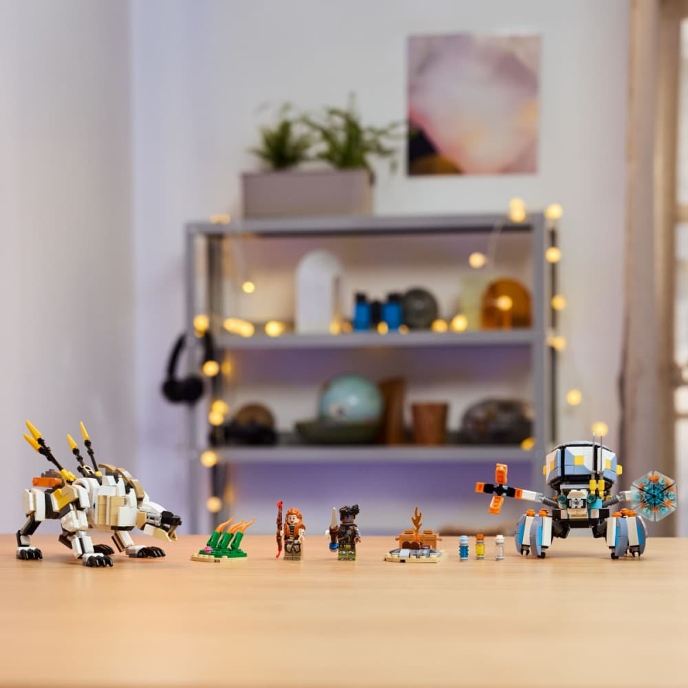 LEGO Horizon Aloy in Varl vs. Ravager & Stalker 77037 6