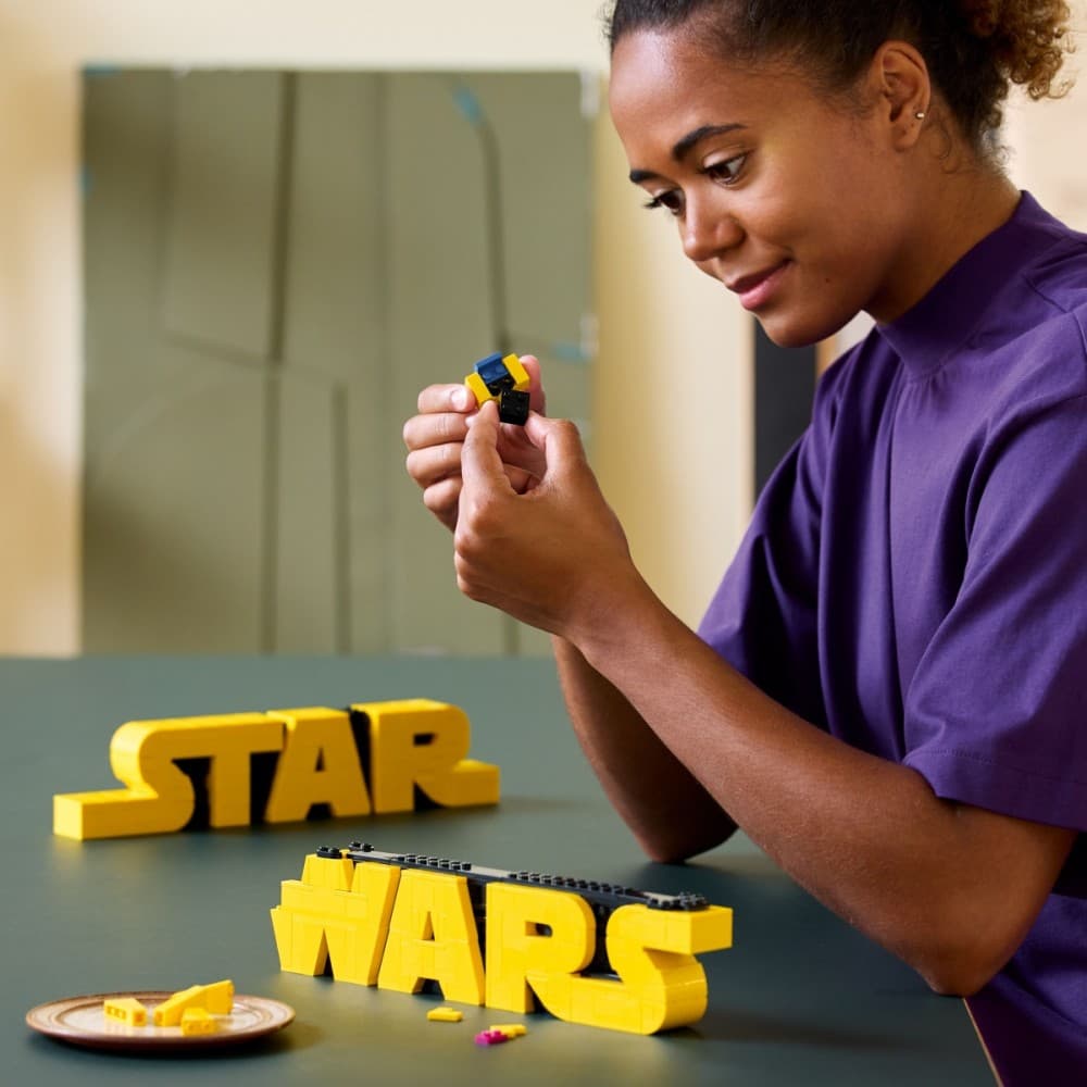 LEGO Star Wars 75407 Logotip Star Wars iz kock 5