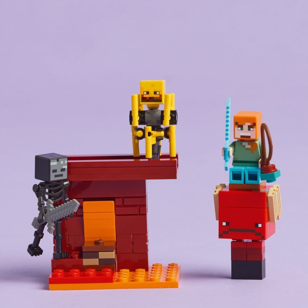 LEGO Minecraft Bitka na Netherjevem mostu 21266 6