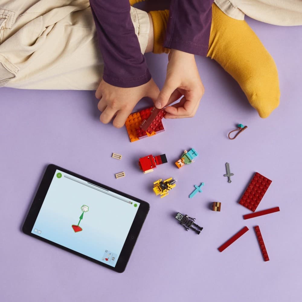 LEGO Minecraft Bitka na Netherjevem mostu 21266 8