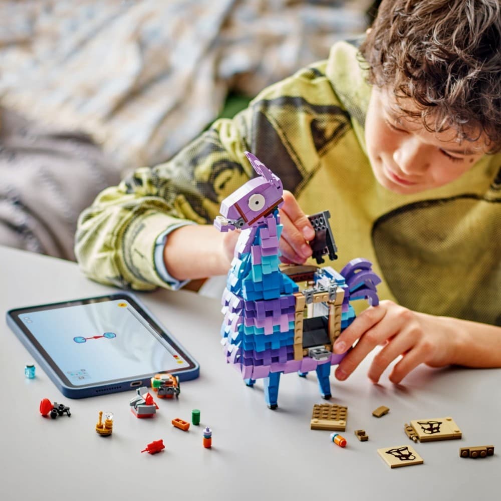 LEGO Fortnite 77071 Lama iz Naletov 5