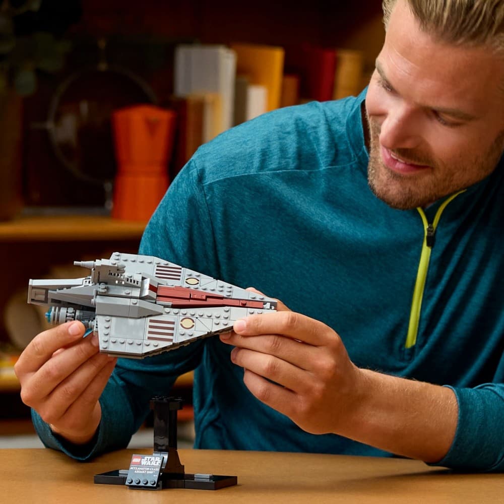 LEGO Star Wars Vozniški krstar Star Destroyer 75404 3