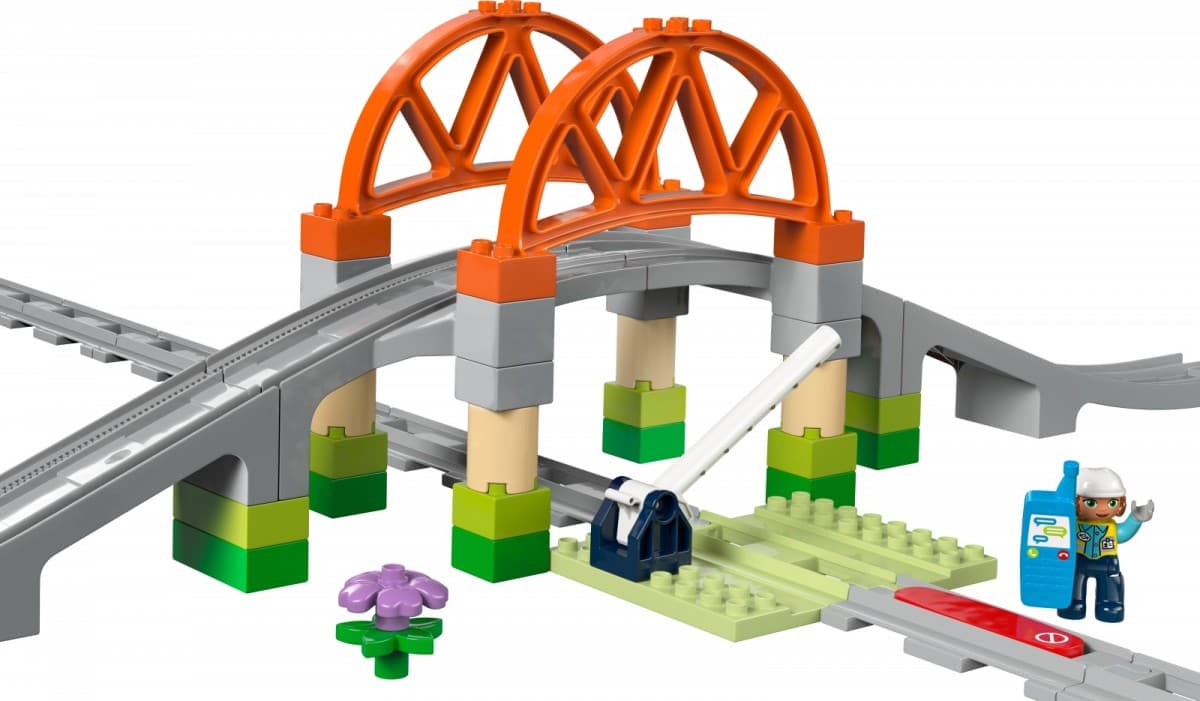 LEGO DUPLO Most in tiri - razširitveni set Gradnja vlakovnih tirov 5