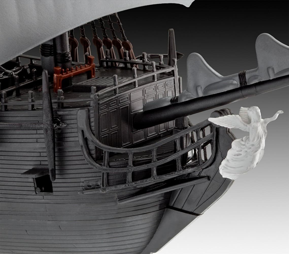 Model gusarske ladje 'Black Pearl' 1:150 - REVELL 5