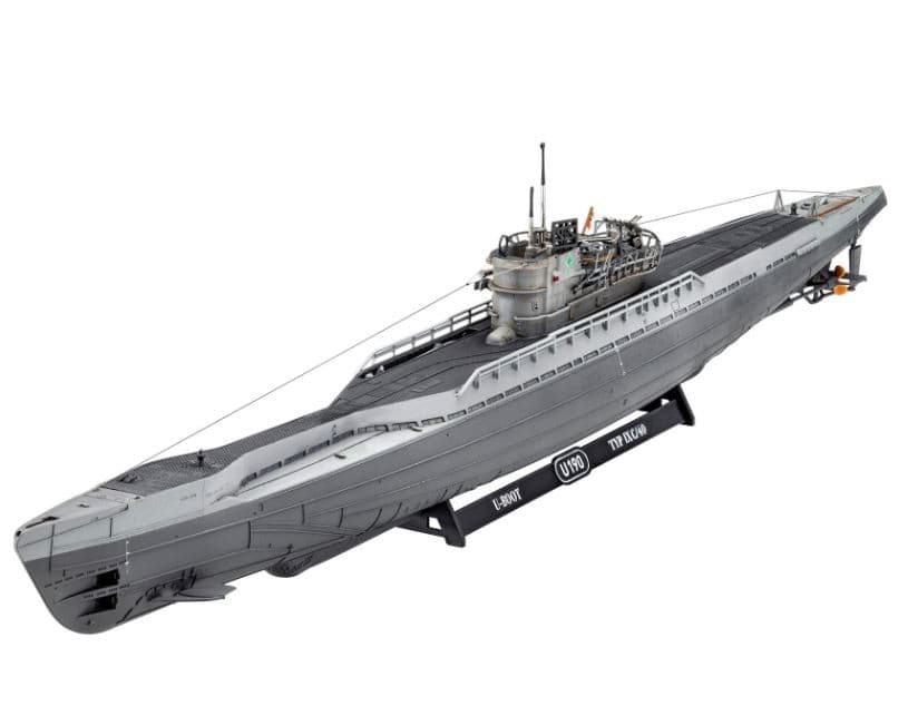 REVELL Nemška podmornica tipa IX C/40 U190, 1:144 4