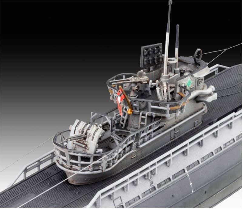 REVELL Nemška podmornica tipa IX C/40 U190, 1:144 8