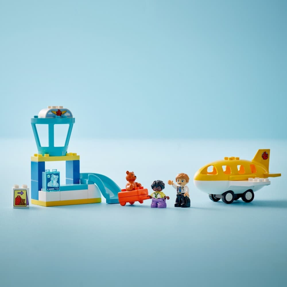 LEGO DUPLO Prvič na letališču 6