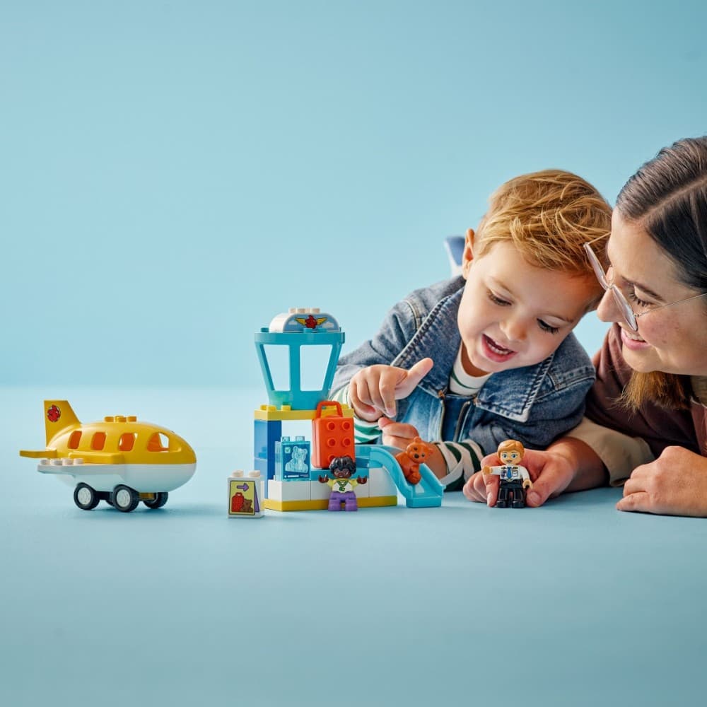 LEGO DUPLO Prvič na letališču 7