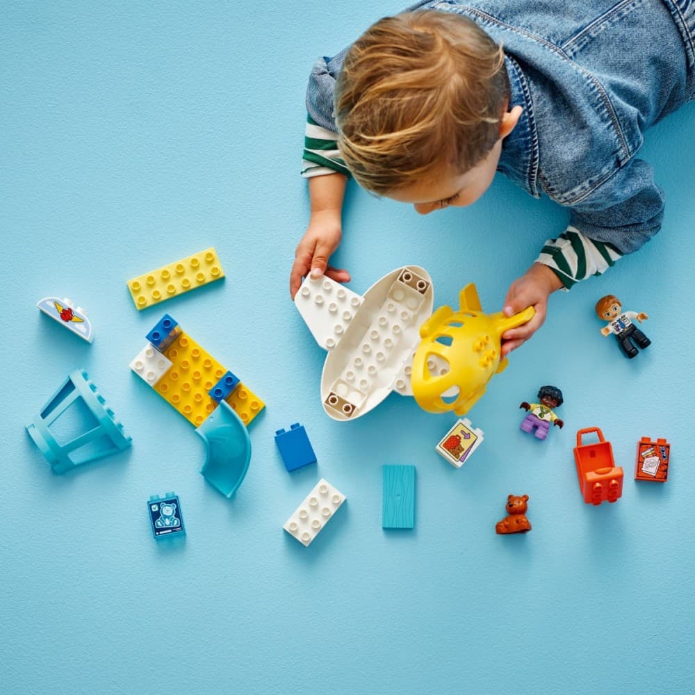 LEGO DUPLO Prvič na letališču 8