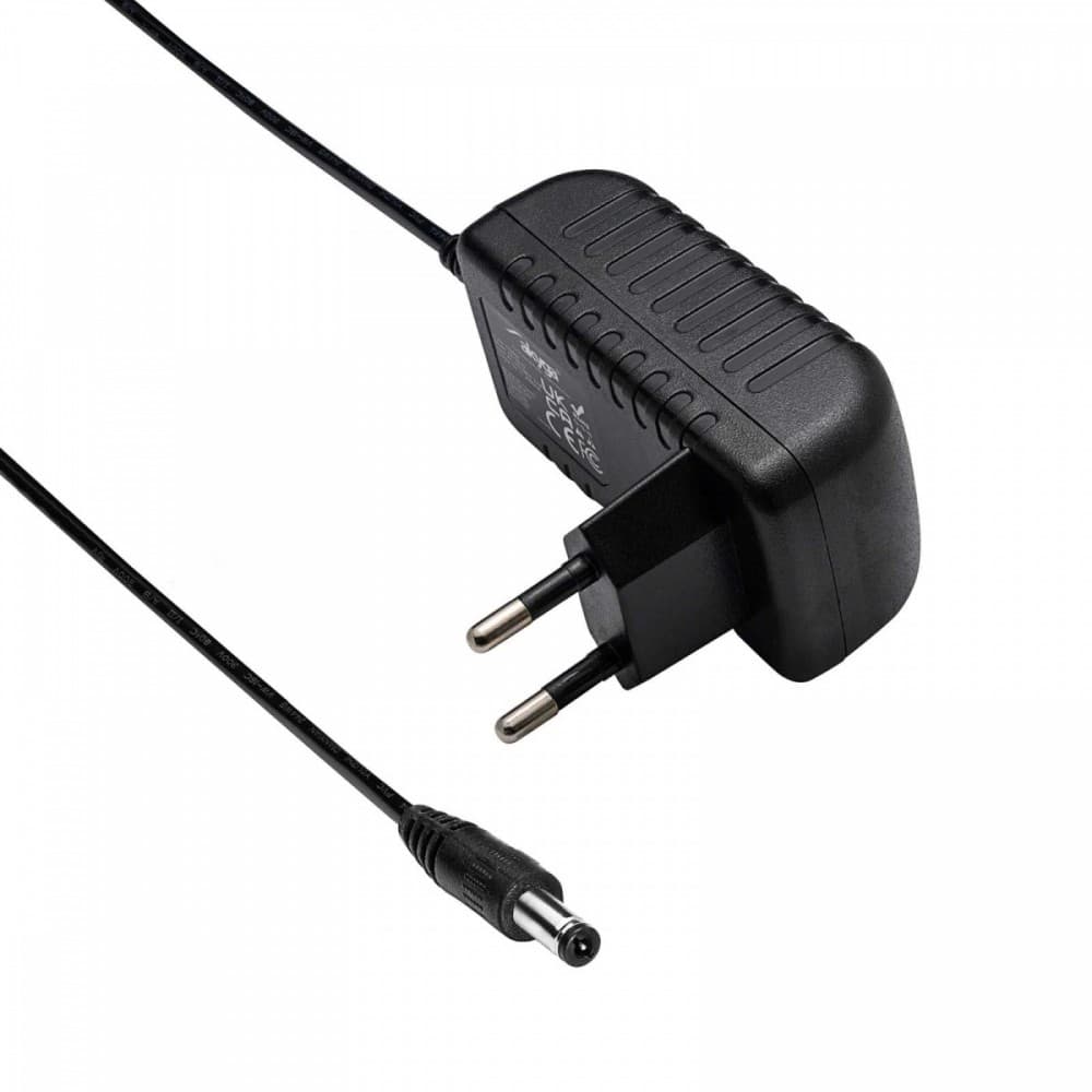 Univerzalni napajalnik AKYGA 12V/500mA 6W, 5.5x2.1mm 3