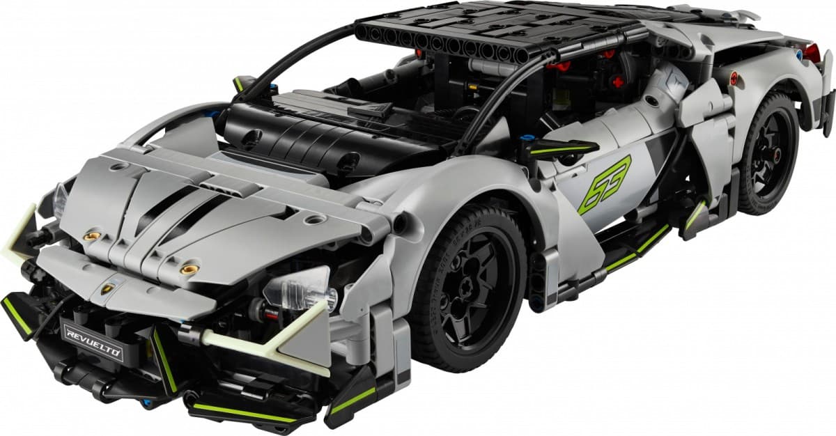 LEGO Technic Lamborghini Revuelto (42214) 8