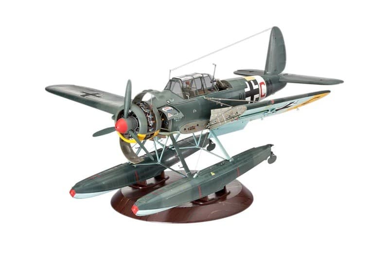 Model za sestavljanje: Letalo Arado AR 196A-3 (REVELL 1:32) 2