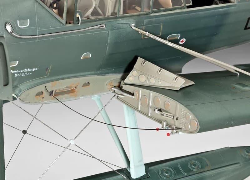 Model za sestavljanje: Letalo Arado AR 196A-3 (REVELL 1:32) 8