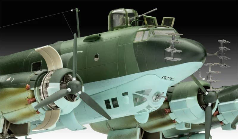 Model letala REVELL Focke-Wulf FW 200 C-5/C-8 4