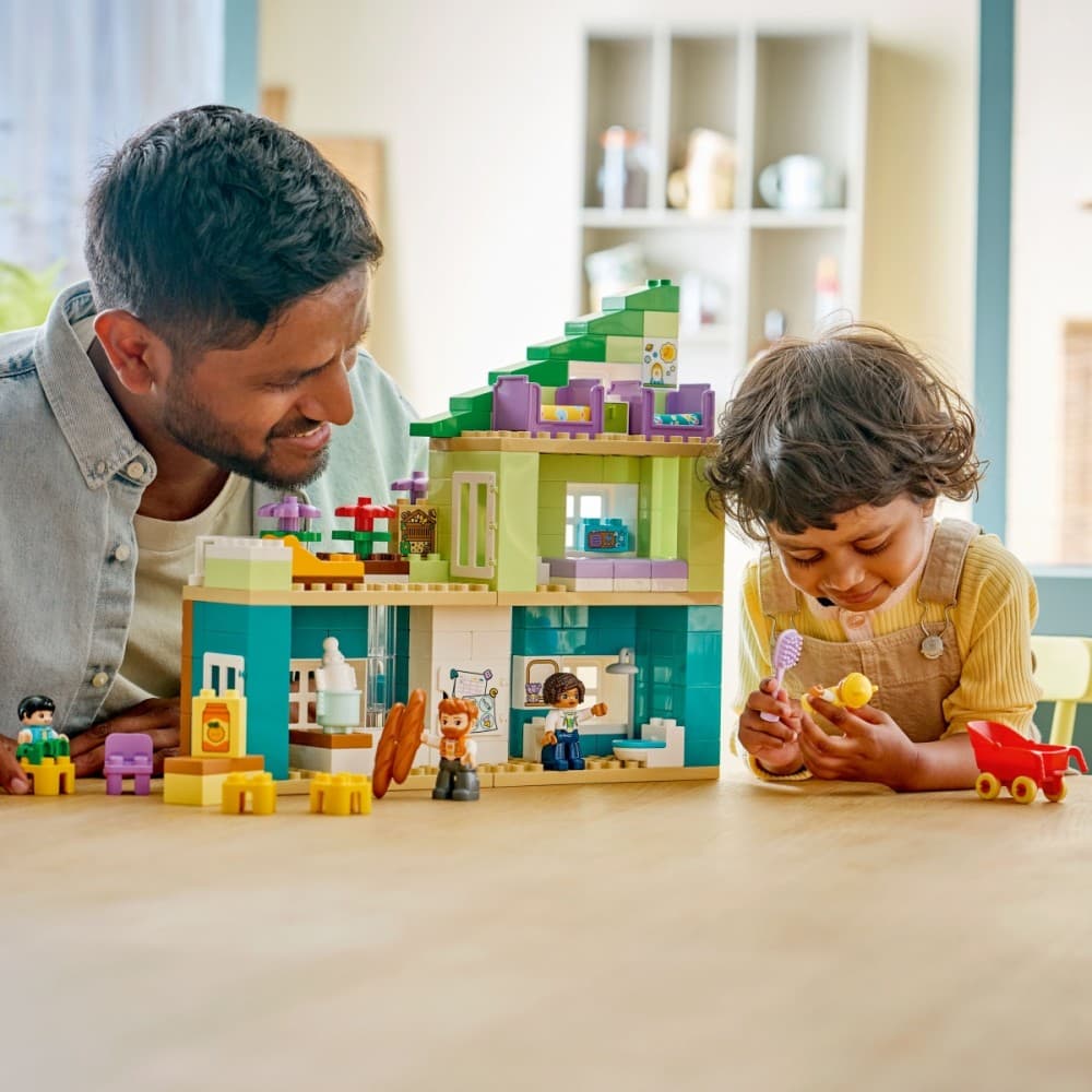 LEGO DUPLO 10470 Moderna družinska hiša, 3 v 1 z liki 4