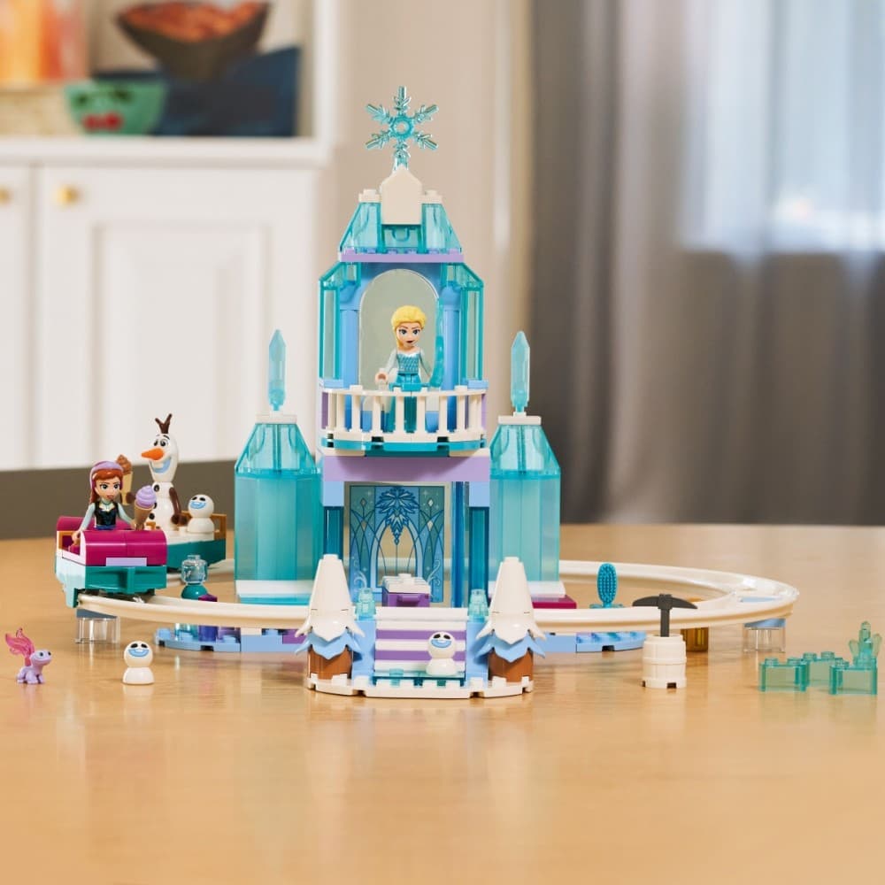 LEGO Disney 43281 Ledeni grad Elze in Sani: Komplet s figurami 4