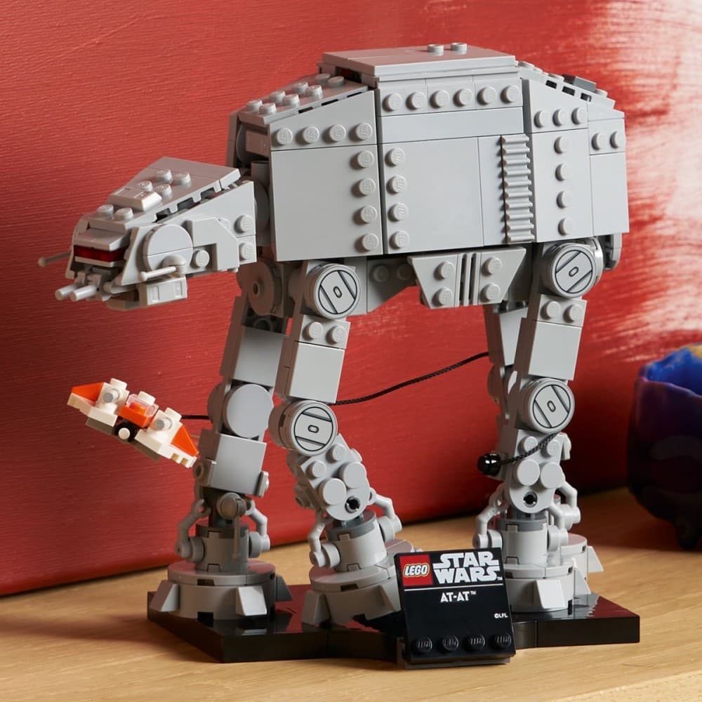 LEGO Star Wars AT-AT 75440 6