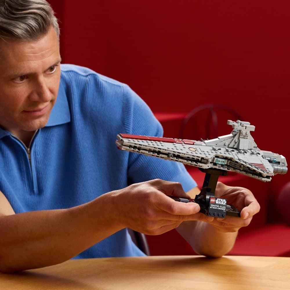 LEGO Star Wars Venator Krstarica 75441 6