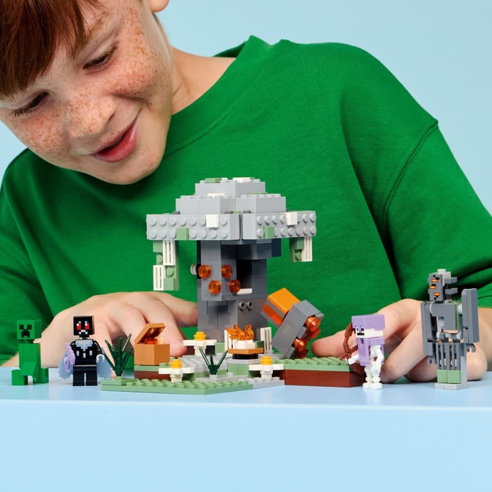 LEGO Minecraft 21586: Bledo vrtno drevo 3