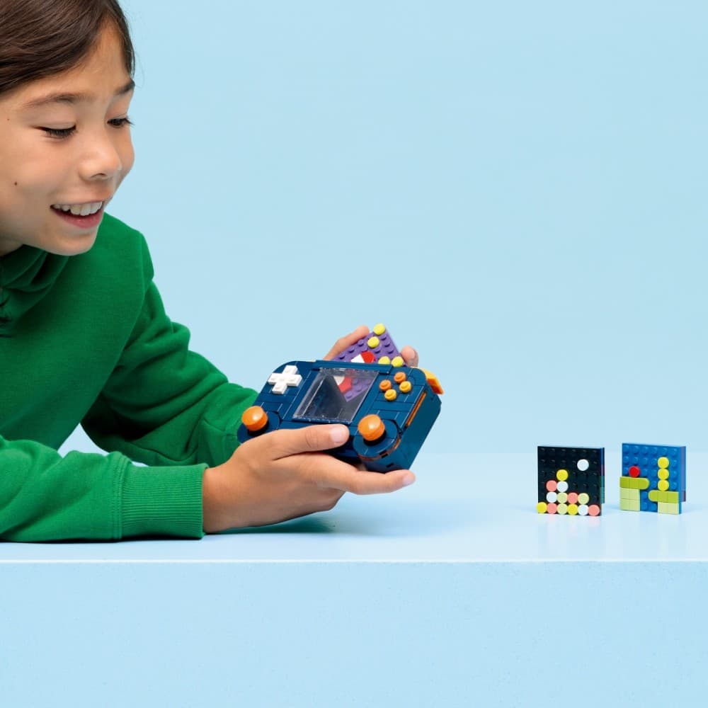 LEGO Creator 3v1 Retro konzola za igre 31380 7