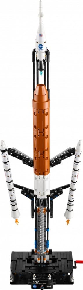 LEGO Technic - NASA Artemis RVS Raketa (42221) 8