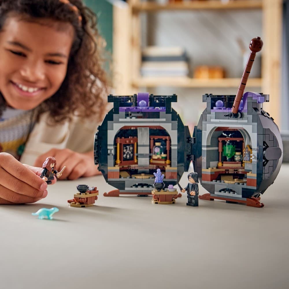 LEGO Harry Potter 76464 Magicni kotel: Lekcija eliksirjev 4