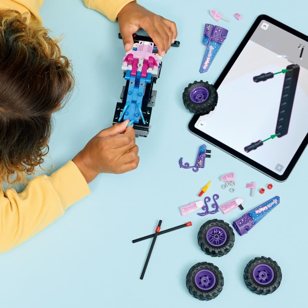 LEGO Technic 42220 Monster Jam Sparkle Smash 2