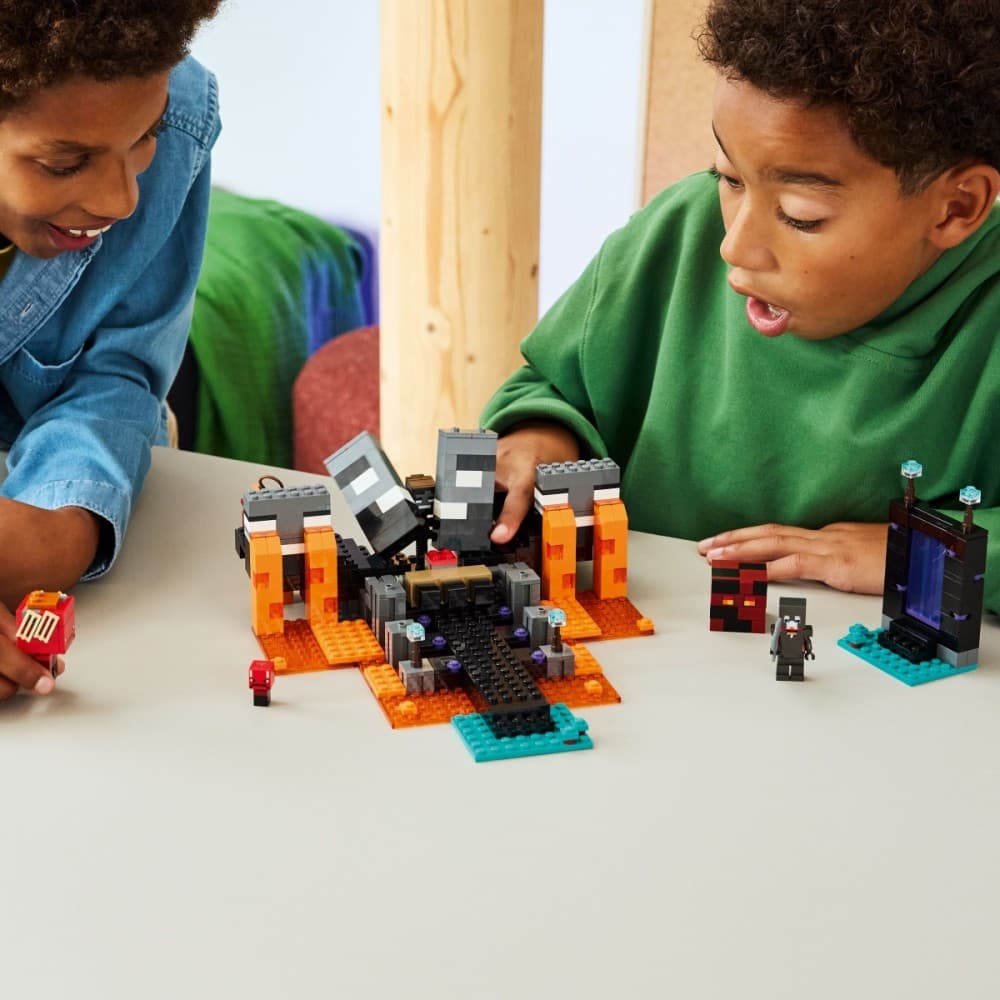 LEGO Minecraft 21590 Bitka z Witherjem – Komplet za igralce od 8 let 7