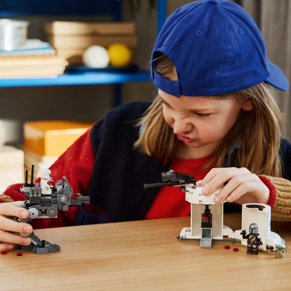 LEGO Star Wars 75444 Napad AT-RT 7