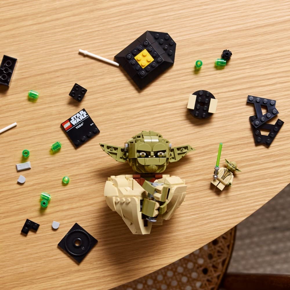LEGO Star Wars 75438 Poprsje Yoda 6