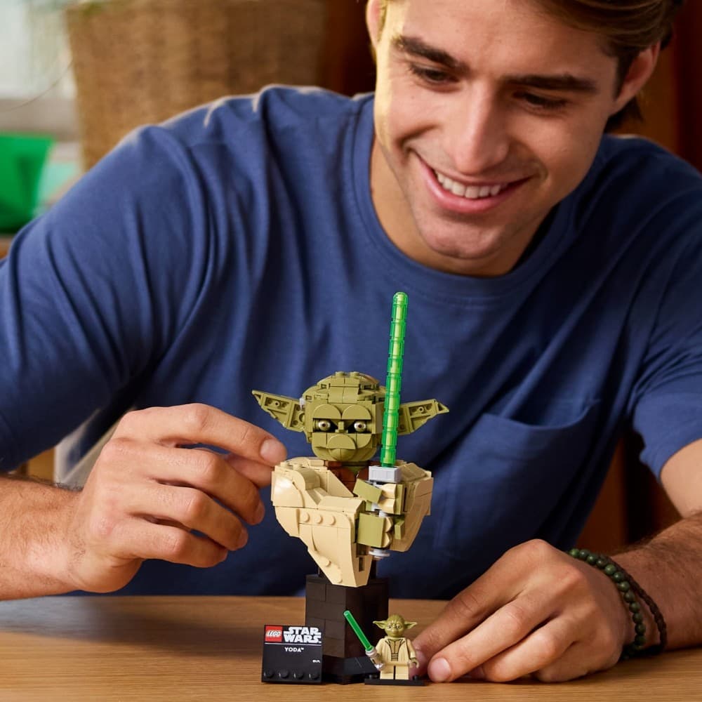 LEGO Star Wars 75438 Poprsje Yoda 7